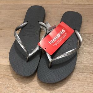 BNWT Havaianas flip flops